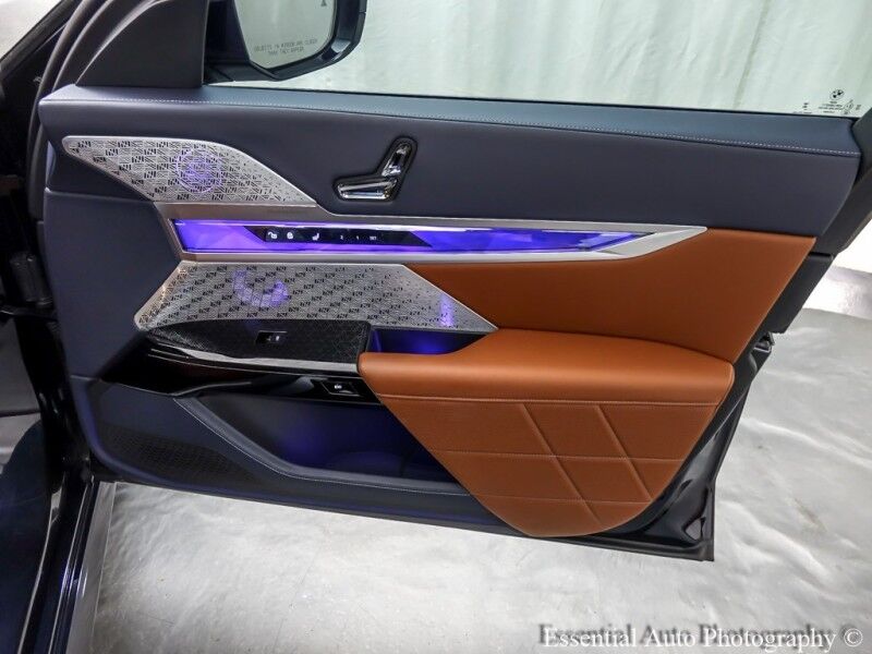 2023 BMW i7 xDrive60 MSPORT Willowbrook IL