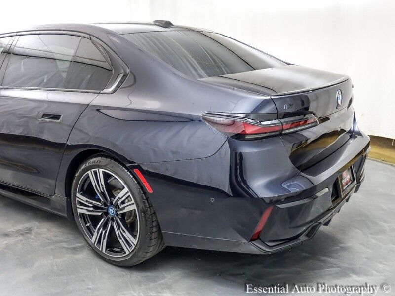 2023 BMW i7 xDrive60 MSPORT Willowbrook IL