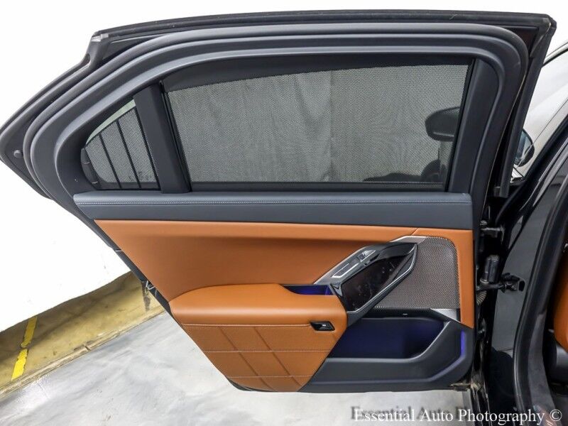 2023 BMW i7 xDrive60 Willowbrook IL
