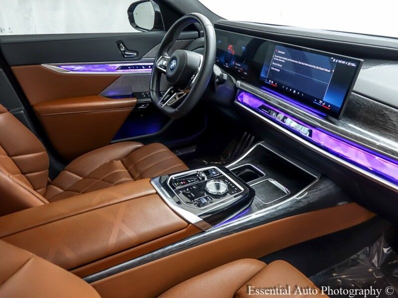 2023 BMW i7 xDrive60 Willowbrook IL