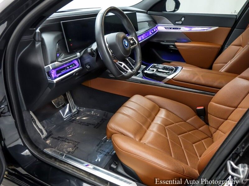 2023 BMW i7 xDrive60 Willowbrook IL