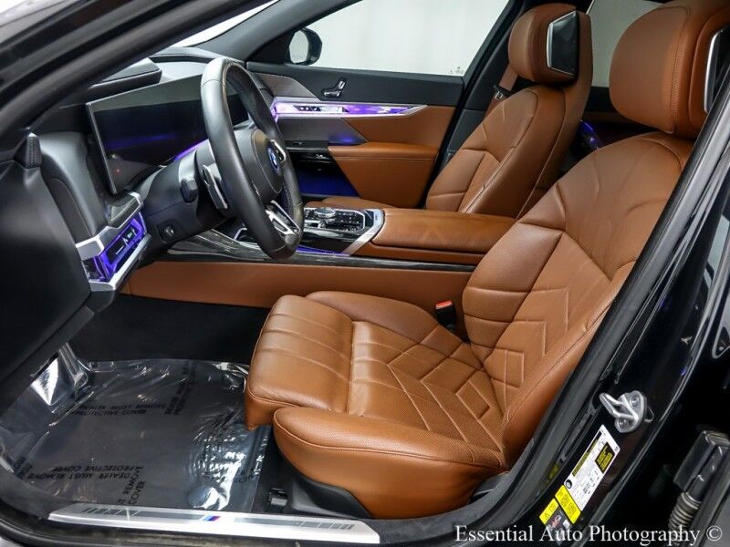 2023 BMW i7 xDrive60 Willowbrook IL