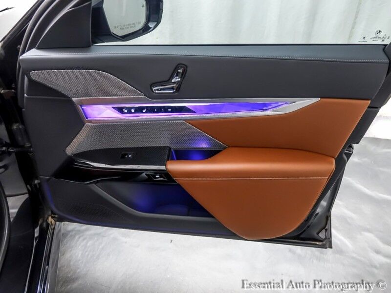 2023 BMW i7 xDrive60 Willowbrook IL