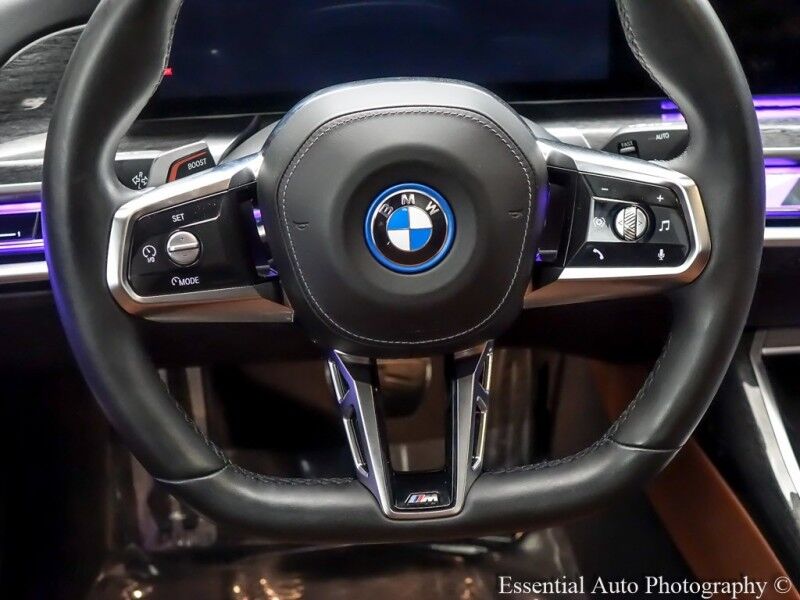 2023 BMW i7 xDrive60 Willowbrook IL