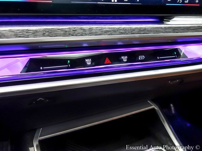 2023 BMW i7 xDrive60 Willowbrook IL