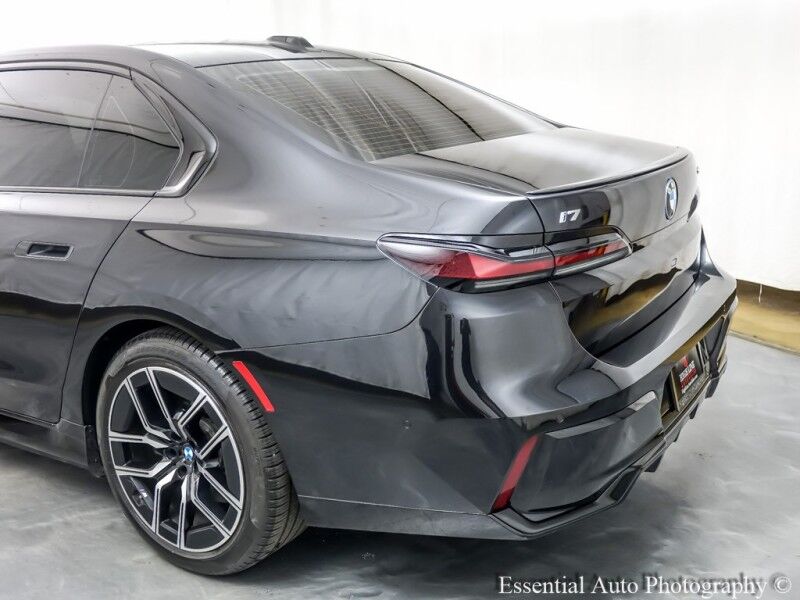 2023 BMW i7 xDrive60 Willowbrook IL