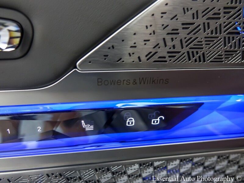 2023 BMW i7 xDrive60 Willowbrook IL
