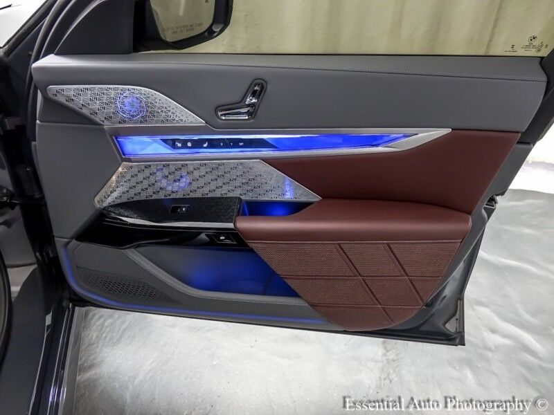 2023 BMW i7 xDrive60 Willowbrook IL