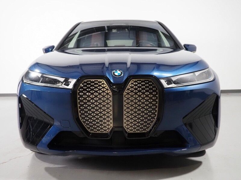 2023 BMW iX M60 *LUXURY PKG, DRIVING ASSIST PRO PKG, HEADS-UP DISPLAY, NAVIGATION, ADAPTIVE CRUISE, 360 CAMERAS, PANO ECLIPSING ROOF, LEATHER, CLIMATE/MULTI-FUNCTION SEATS, BOWERS & WILKINS, WIRELESS CHARGING, ANDROID & APPLE Round Rock TX