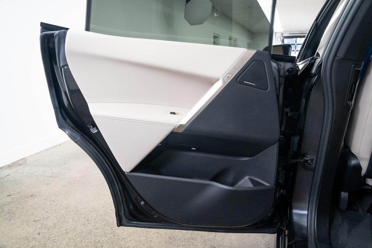 2023 BMW iX xDrive50 1 Owner Heated Seats Premium Package Portland OR