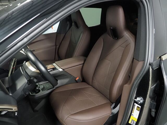 2023 BMW iX xDrive50 AWD *SPORT PKG, ULTIMATE PKG, HEADS-UP DISPLAY, NAVIGATION, ADAPTIVE CRUISE, SAFETY ALERTS, 360 CAMERAS, PANO ECLIPSING ROOF, CLIMATE SEATS, HARMAN/KARDON, WIRELESS CHARGING Round Rock TX
