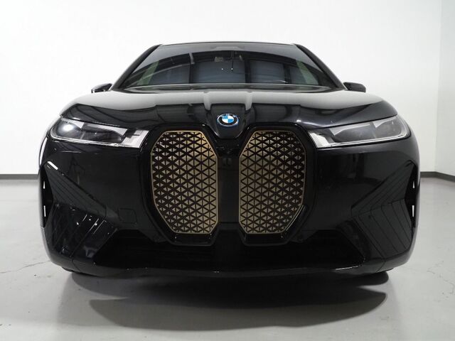 2023 BMW iX xDrive50 AWD *SPORT PKG, ULTIMATE PKG, HEADS-UP DISPLAY, NAVIGATION, ADAPTIVE CRUISE, SAFETY ALERTS, 360 CAMERAS, PANO ECLIPSING ROOF, CLIMATE SEATS, HARMAN/KARDON, WIRELESS CHARGING Round Rock TX