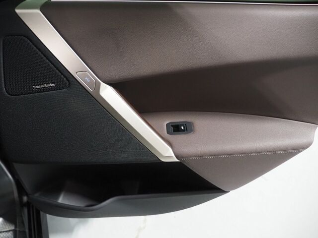 2023 BMW iX xDrive50 AWD *SPORT PKG, ULTIMATE PKG, HEADS-UP DISPLAY, NAVIGATION, ADAPTIVE CRUISE, SAFETY ALERTS, 360 CAMERAS, PANO ECLIPSING ROOF, CLIMATE SEATS, HARMAN/KARDON, WIRELESS CHARGING Round Rock TX