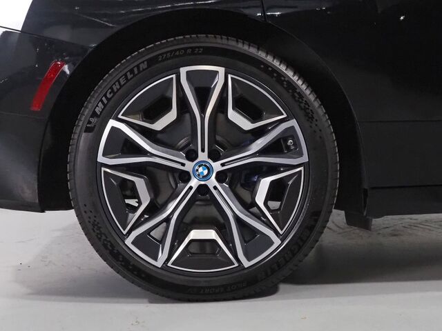 2023 BMW iX xDrive50 AWD *SPORT PKG, ULTIMATE PKG, HEADS-UP DISPLAY, NAVIGATION, ADAPTIVE CRUISE, SAFETY ALERTS, 360 CAMERAS, PANO ECLIPSING ROOF, CLIMATE SEATS, HARMAN/KARDON, WIRELESS CHARGING Round Rock TX
