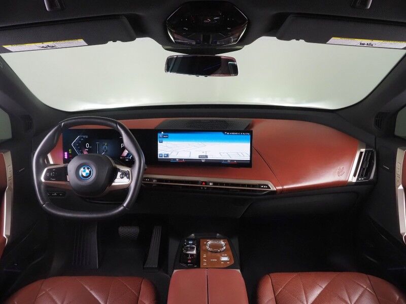2023 BMW iX xDrive50 AWD *ULTIMATE PKG, HEADS-UP DISPLAY, NAVIGATION, ADAPTIVE CRUISE, SAFETY ALERTS, 360 VIEW CAMERAS, PANO ECLIPSING ROOF, LEATHER, CLIMATE SEATS, HARMAN/KARDON, WIRELESS CHARGING, ANDROID & APPLE