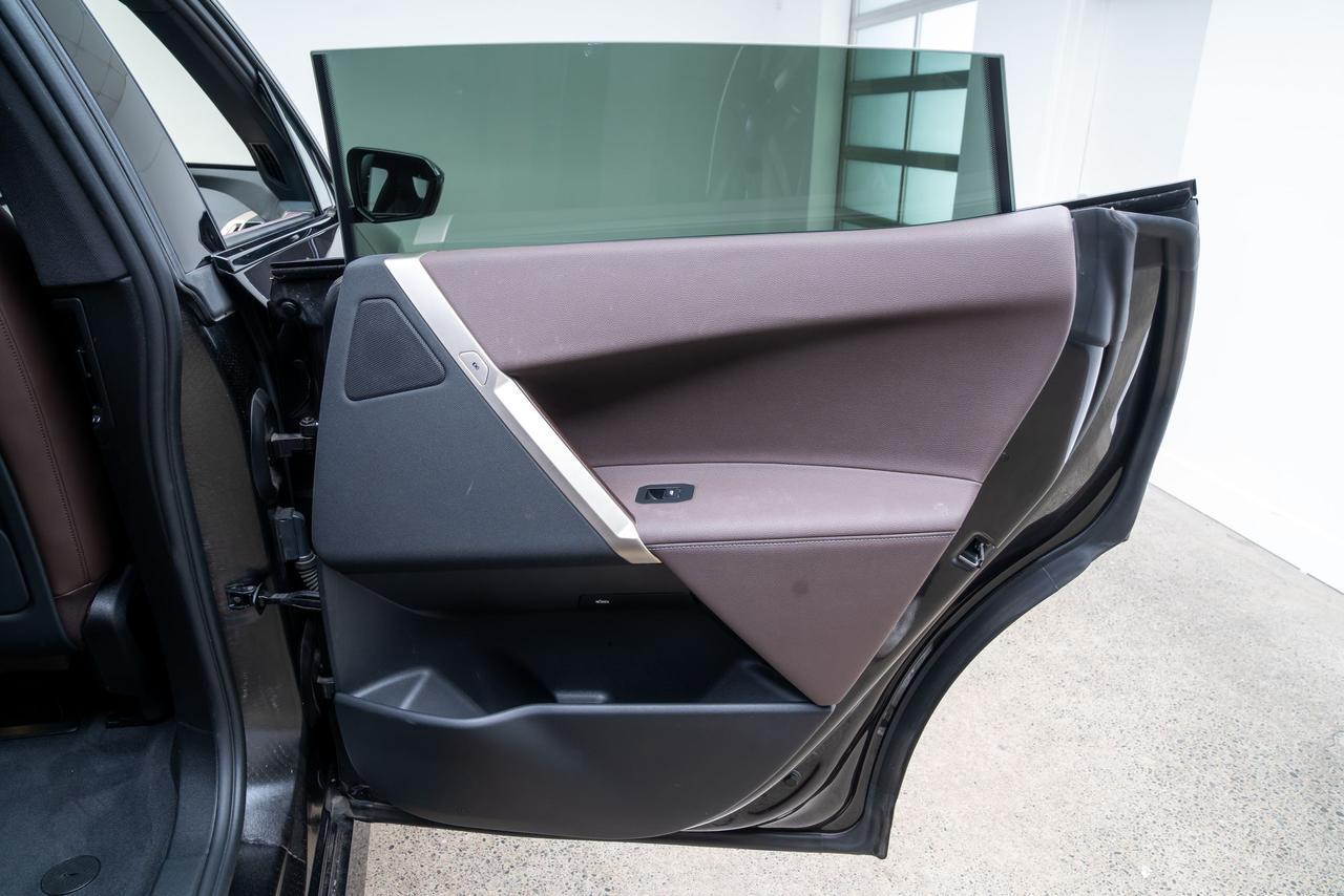 2023 BMW iX xDrive50 Sport Package Panoramic Sky Lounge Portland OR