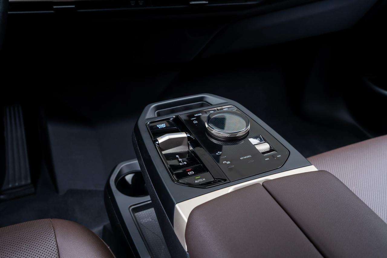2023 BMW iX xDrive50 Sport Package Panoramic Sky Lounge Portland OR