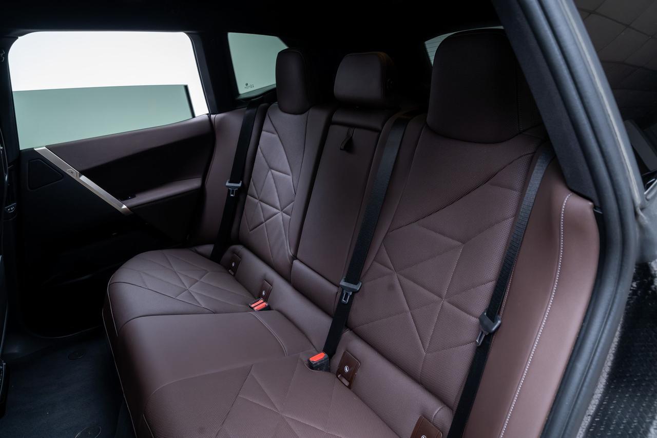 2023 BMW iX xDrive50 Sport Package Panoramic Sky Lounge Portland OR