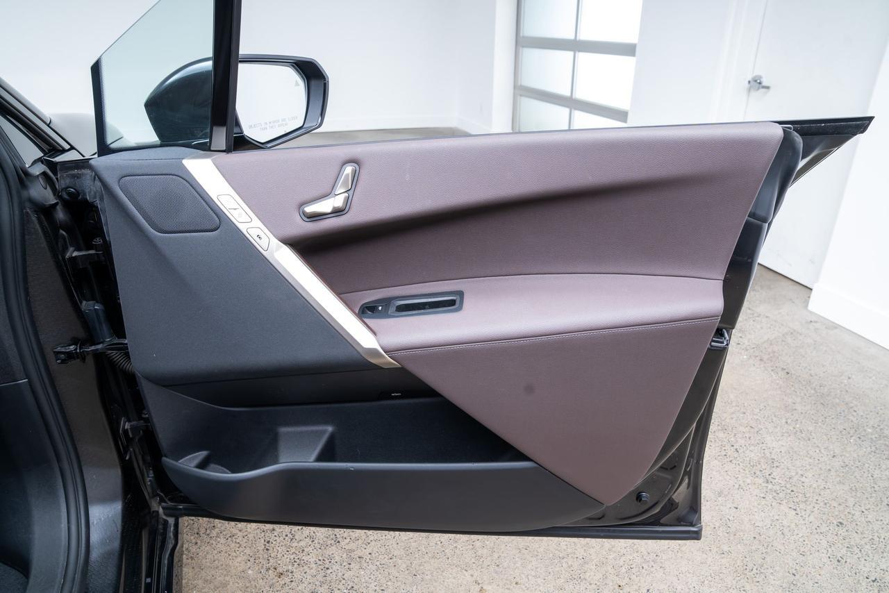 2023 BMW iX xDrive50 Sport Package Panoramic Sky Lounge Portland OR