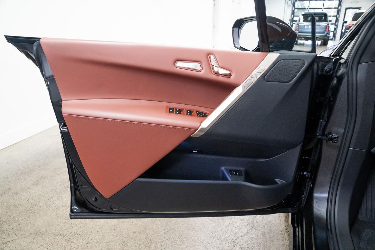 2023 BMW iX xDrive50 Sport Package Panoramic Sky Lounge Roof Portland OR