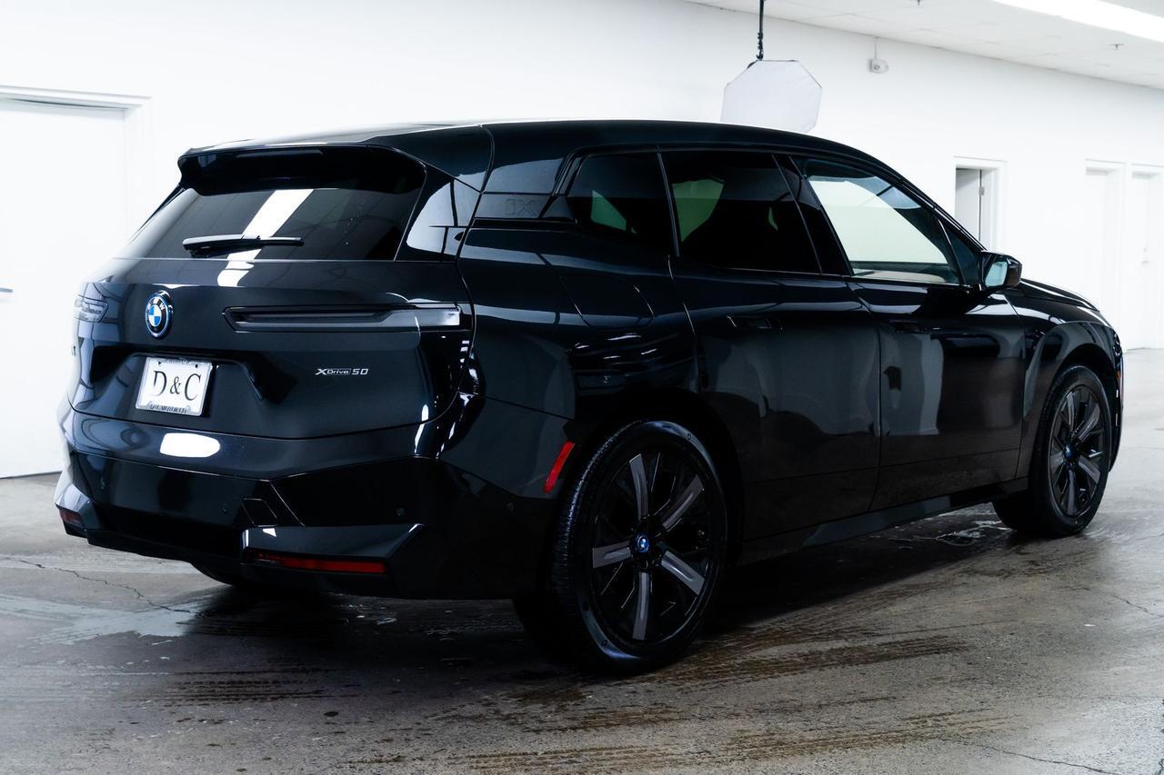 2023 BMW iX xDrive50 Sport Package Panoramic Sky Lounge Roof Portland OR