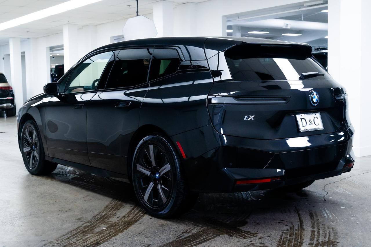 2023 BMW iX xDrive50 Sport Package Panoramic Sky Lounge Roof Portland OR