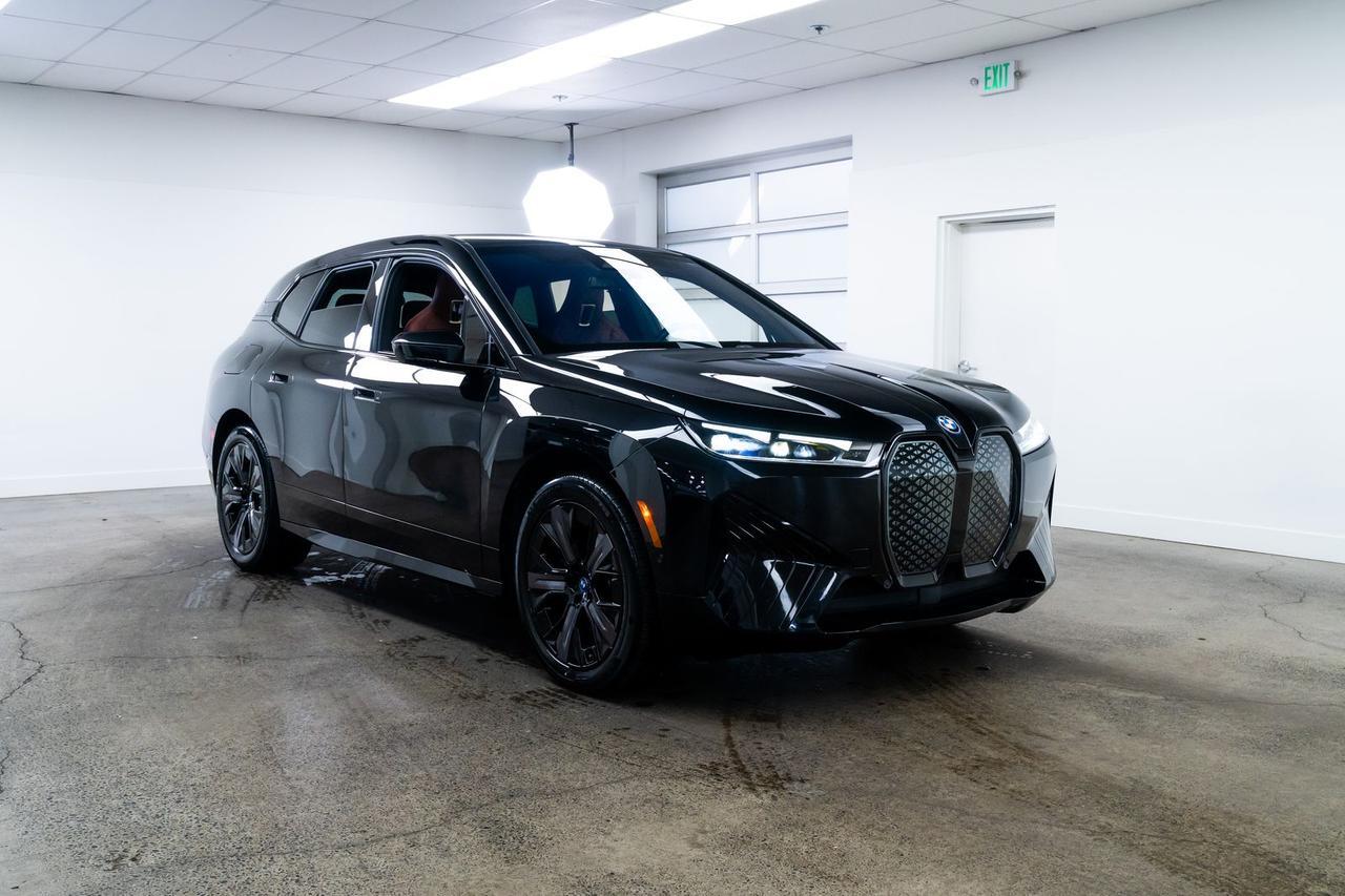 2023 BMW iX xDrive50 Sport Package Panoramic Sky Lounge Roof Portland OR