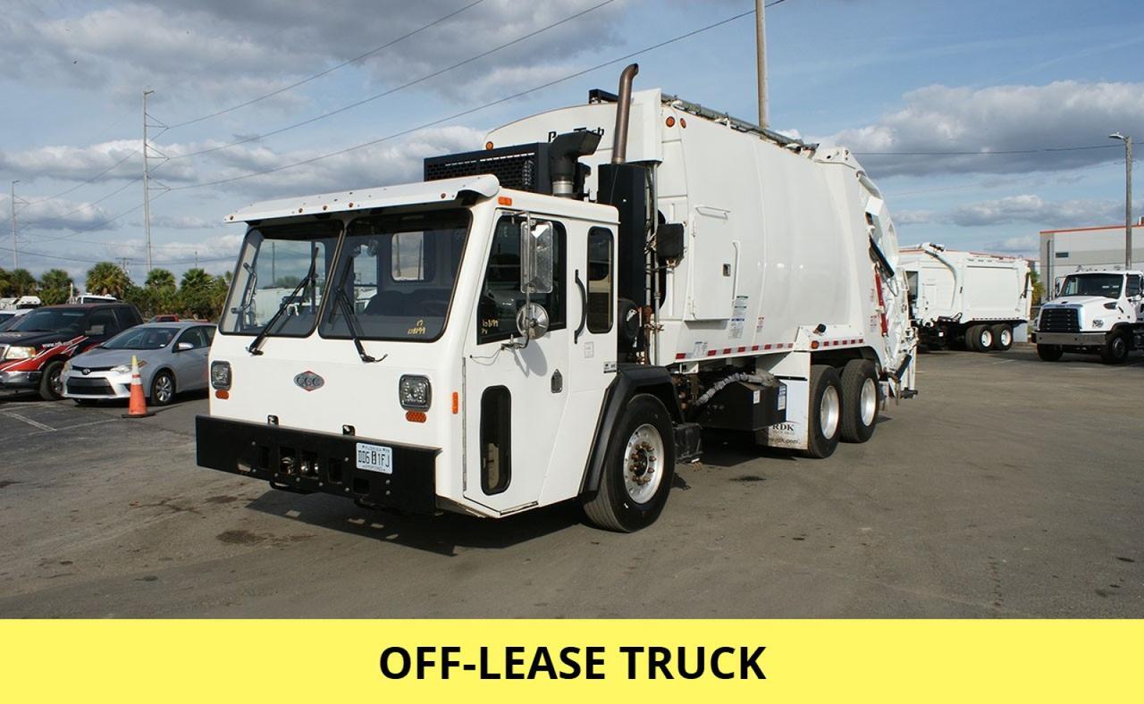 2023 Battle Motors LET2 25 yd. Pac-Tech Rear Loader Garbage Truck