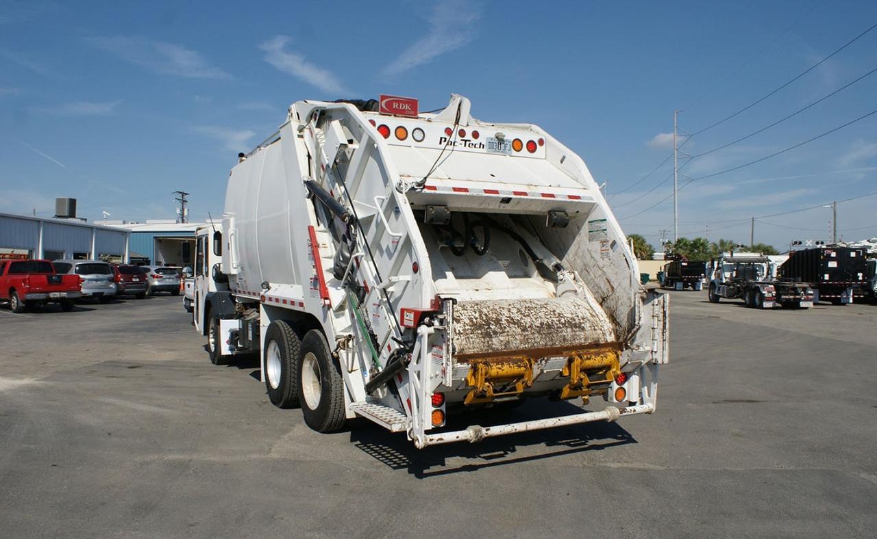 2023 Battle Motors LET2 25 yd. Pac-Tech Rear Loader Garbage Truck Tampa FL