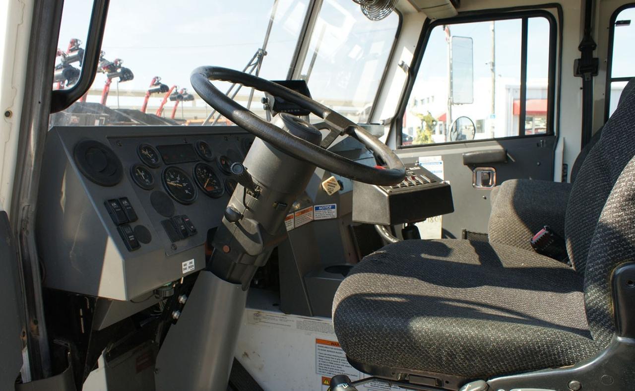 2023 Battle Motors LET2 25 yd. Pac-Tech Rear Loader Garbage Truck Tampa FL