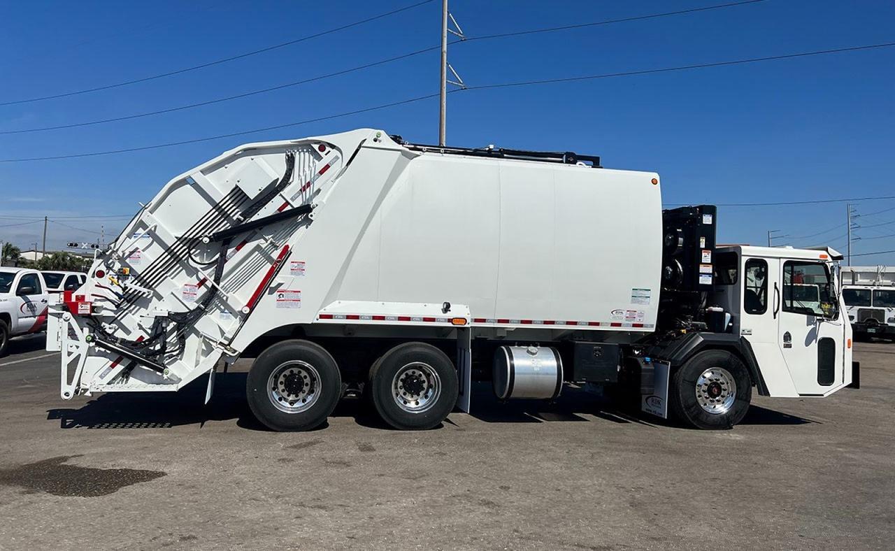 2023 Battle Motors LET2-46 25 yd. Pac-Tech Rear Loader Garbage Truck Tampa FL