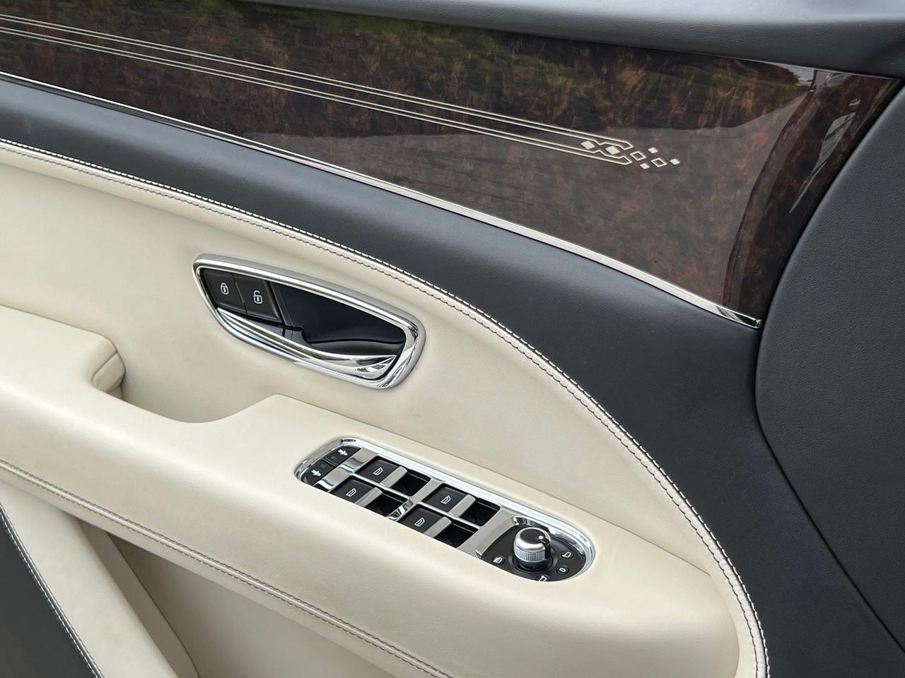 2023 Bentley Bentayga EWB Indianapolis IN
