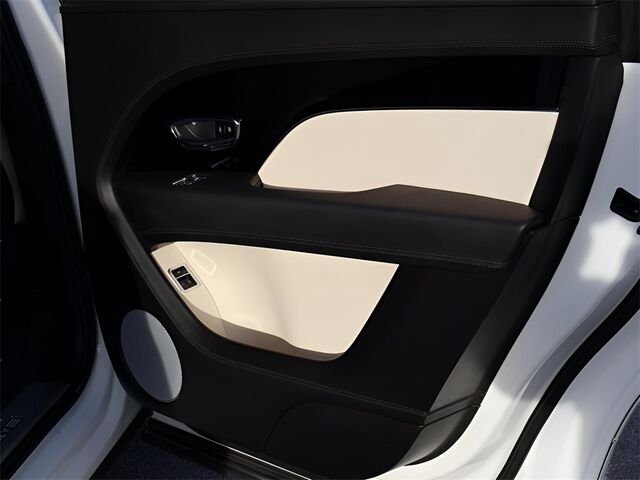 2023 Bentley Bentayga EWB  Oshkosh WI