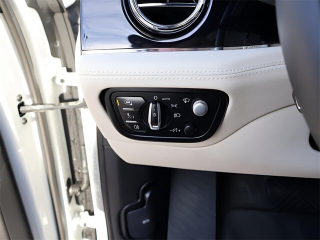 2023 Bentley Bentayga EWB  Oshkosh WI