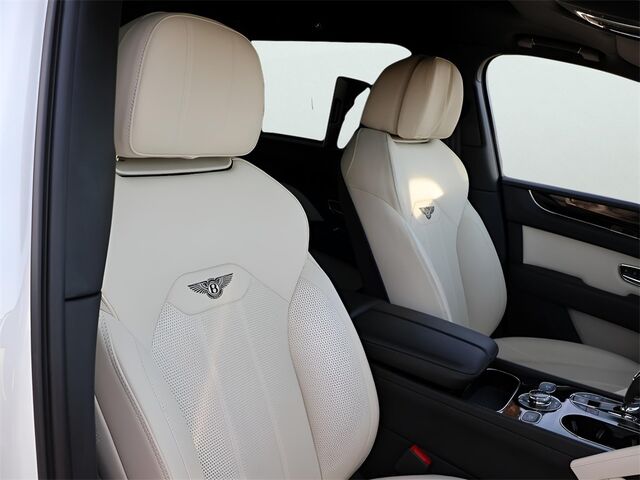 2023 Bentley Bentayga EWB  Oshkosh WI
