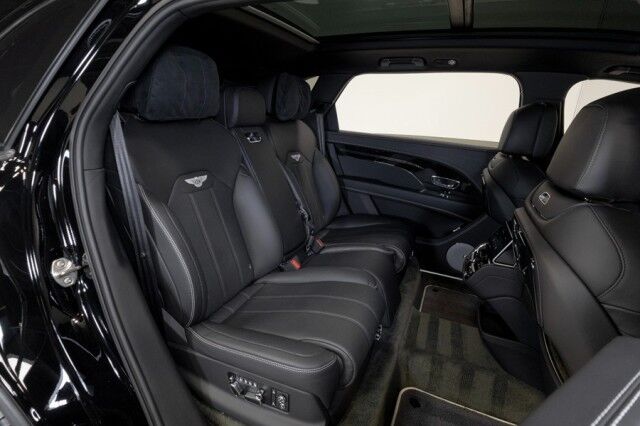 2023 Bentley Bentayga EWB ($277,485 MSRP!) *AIRLINE SEAT SPEC* *BLACKLINE SPEC* *PICNIC TABLES* *POWER CLOSE REAR DOORS* *TOURING SPEC* San Diego CA