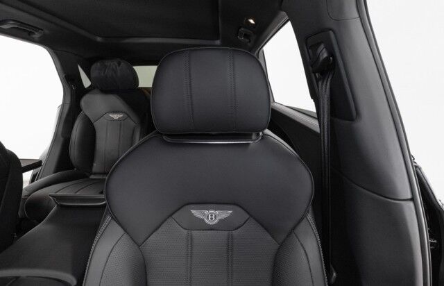 2023 Bentley Bentayga EWB ($277,485 MSRP!) *AIRLINE SEAT SPEC* *BLACKLINE SPEC* *PICNIC TABLES* *POWER CLOSE REAR DOORS* *TOURING SPEC* San Diego CA