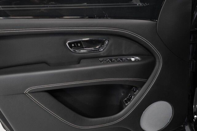 2023 Bentley Bentayga EWB ($277,485 MSRP!) *AIRLINE SEAT SPEC* *BLACKLINE SPEC* *PICNIC TABLES* *POWER CLOSE REAR DOORS* *TOURING SPEC* San Diego CA