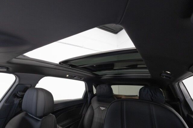 2023 Bentley Bentayga EWB ($277,485 MSRP!) *AIRLINE SEAT SPEC* *BLACKLINE SPEC* *PICNIC TABLES* *POWER CLOSE REAR DOORS* *TOURING SPEC* San Diego CA