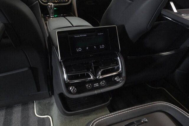 2023 Bentley Bentayga EWB ($277,485 MSRP!) *AIRLINE SEAT SPEC* *BLACKLINE SPEC* *PICNIC TABLES* *POWER CLOSE REAR DOORS* *TOURING SPEC* San Diego CA