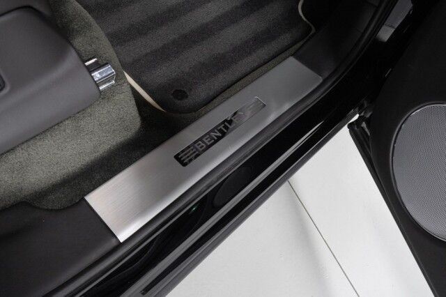 2023 Bentley Bentayga EWB ($277,485 MSRP!) *AIRLINE SEAT SPEC* *BLACKLINE SPEC* *PICNIC TABLES* *POWER CLOSE REAR DOORS* *TOURING SPEC* San Diego CA
