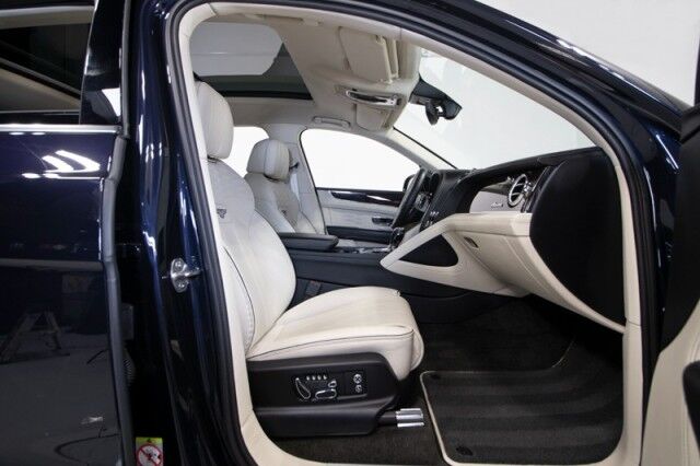 2023 Bentley Bentayga EWB Azure ($277,000 MSRP) *1-OWNER* San Diego CA