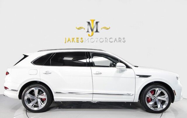 2023 Bentley Bentayga EWB Azure ($300,000 MSRP!) *MASSIVE OPTION LIST* *4-SEATER* *PICNIC TABLES* *TV&apos;s* *REFRIGERATOR/COOLER* *WHITE ON WHITE* *1800 MILES* San Diego CA