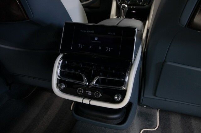 2023 Bentley Bentayga EWB Azure ($300,000 MSRP!) *MASSIVE OPTION LIST* *4-SEATER* *PICNIC TABLES* *TV&apos;s* *REFRIGERATOR/COOLER* *WHITE ON WHITE* *1800 MILES* San Diego CA