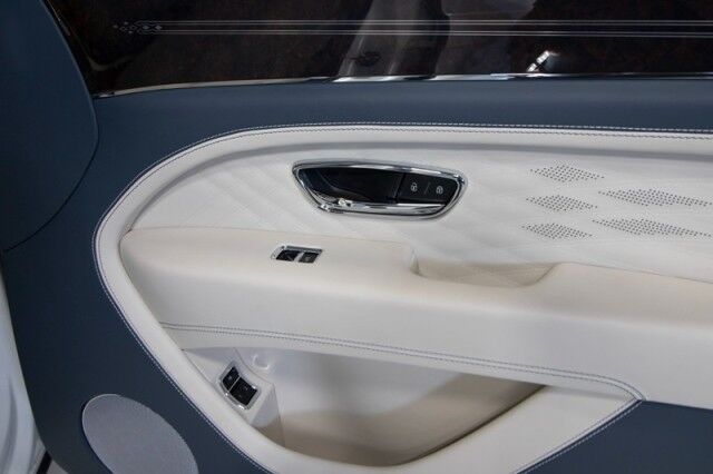 2023 Bentley Bentayga EWB Azure ($300,000 MSRP!) *MASSIVE OPTION LIST* *4-SEATER* *PICNIC TABLES* *TV&apos;s* *REFRIGERATOR/COOLER* *WHITE ON WHITE* *1800 MILES* San Diego CA
