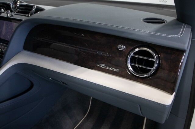 2023 Bentley Bentayga EWB Azure ($300,000 MSRP!) *MASSIVE OPTION LIST* *4-SEATER* *PICNIC TABLES* *TV&apos;s* *REFRIGERATOR/COOLER* *WHITE ON WHITE* *1800 MILES* San Diego CA