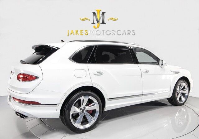 2023 Bentley Bentayga EWB Azure ($300,000 MSRP!) *MASSIVE OPTION LIST* *4-SEATER* *PICNIC TABLES* *TV&apos;s* *REFRIGERATOR/COOLER* *WHITE ON WHITE* *1800 MILES* San Diego CA