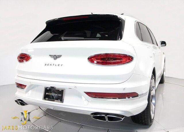 2023 Bentley Bentayga EWB Azure ($300,000 MSRP!) *MASSIVE OPTION LIST* *4-SEATER* *PICNIC TABLES* *TV&apos;s* *REFRIGERATOR/COOLER* *WHITE ON WHITE* *1800 MILES* San Diego CA