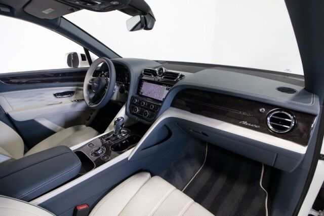 2023 Bentley Bentayga EWB Azure ($300,000 MSRP!) *MASSIVE OPTION LIST* *4-SEATER* *PICNIC TABLES* *TV&apos;s* *REFRIGERATOR/COOLER* *WHITE ON WHITE* *1800 MILES* San Diego CA