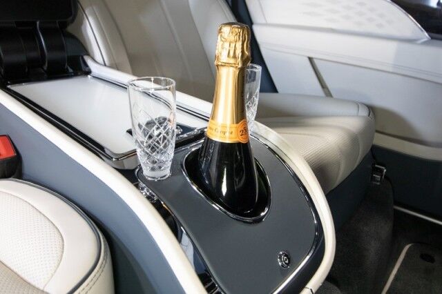 2023 Bentley Bentayga EWB Azure ($300,000 MSRP!) *MASSIVE OPTION LIST* *4-SEATER* *PICNIC TABLES* *TV&apos;s* *REFRIGERATOR/COOLER* *WHITE ON WHITE* *1800 MILES* San Diego CA